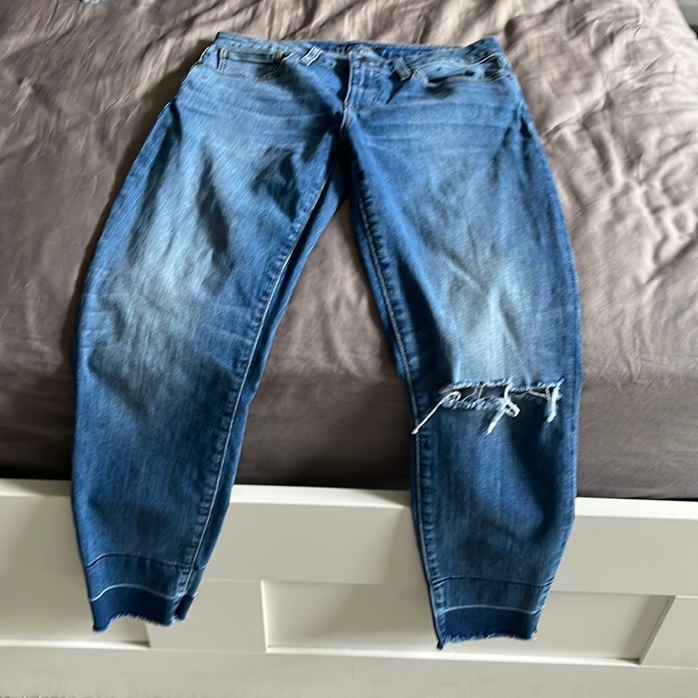 Lucky Brand capri jeans